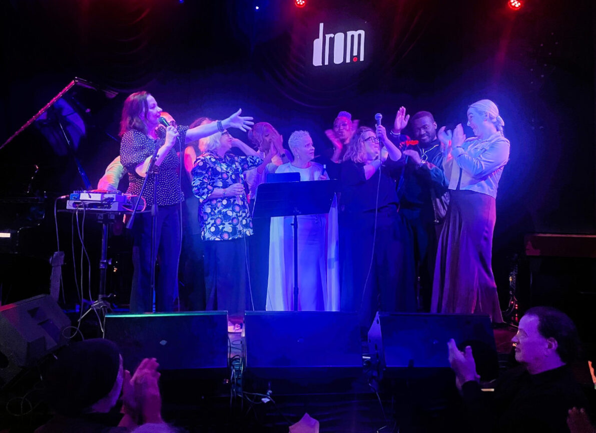 23 Antoinette Montague (c), Janis Siegel & Lauren Kinhan lead the finale to Vocal Gumbo (Cliff Pearson)