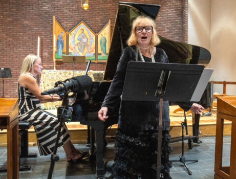 9 Poetica Musica - Eleanor Valkenburg & pianist Molly Morkoski (Robert Helman)